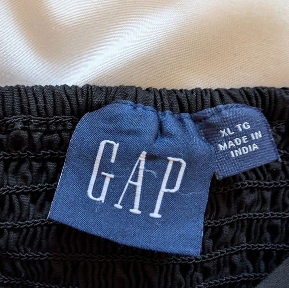 Gap Twist Front Peplum Top Size XL Black - Picture 8 of 8